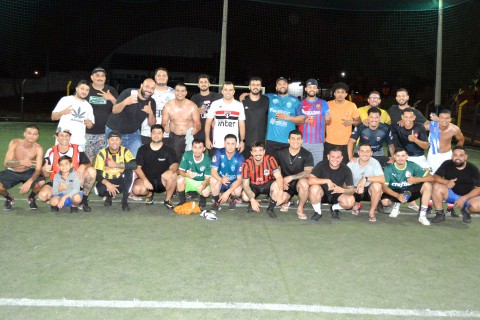 FUTEBOL E RESENHA